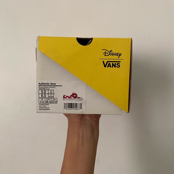 NEW- Vans x Disney Authentic Gore Minnie’s Bow - Picture 6 of 7